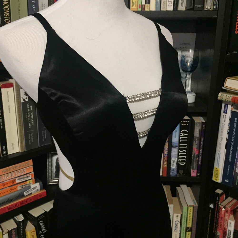 🎩Vintage Backless Satin Gown w/ Rhinestones 💎